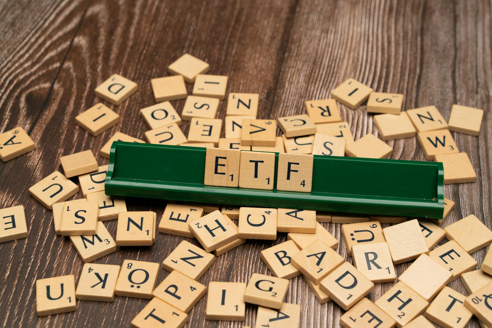 comparing etfs and index funds