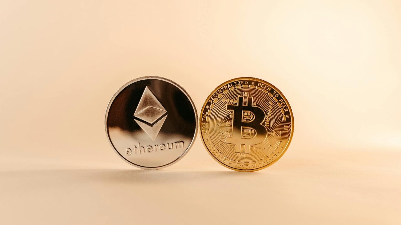 bitcoin vs ethereum popularity